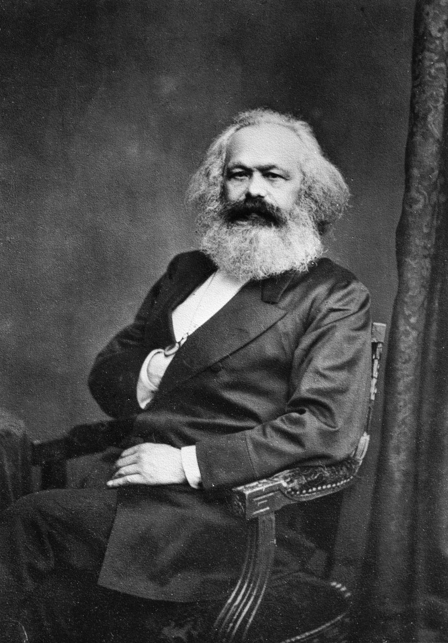 Karl Marx fotografiado por John Mayall en Londres en 1875.
