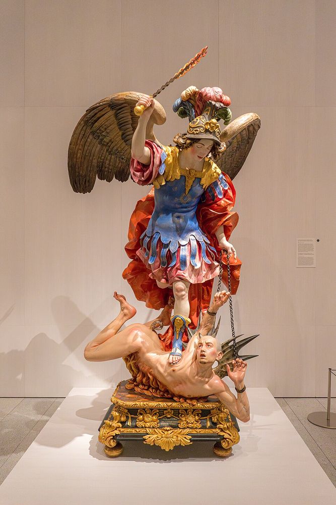 El arcángel san Miguel venciendo al demonio, Luisa Roldán, la Roldana (policromía de Tomás de los Arcos)