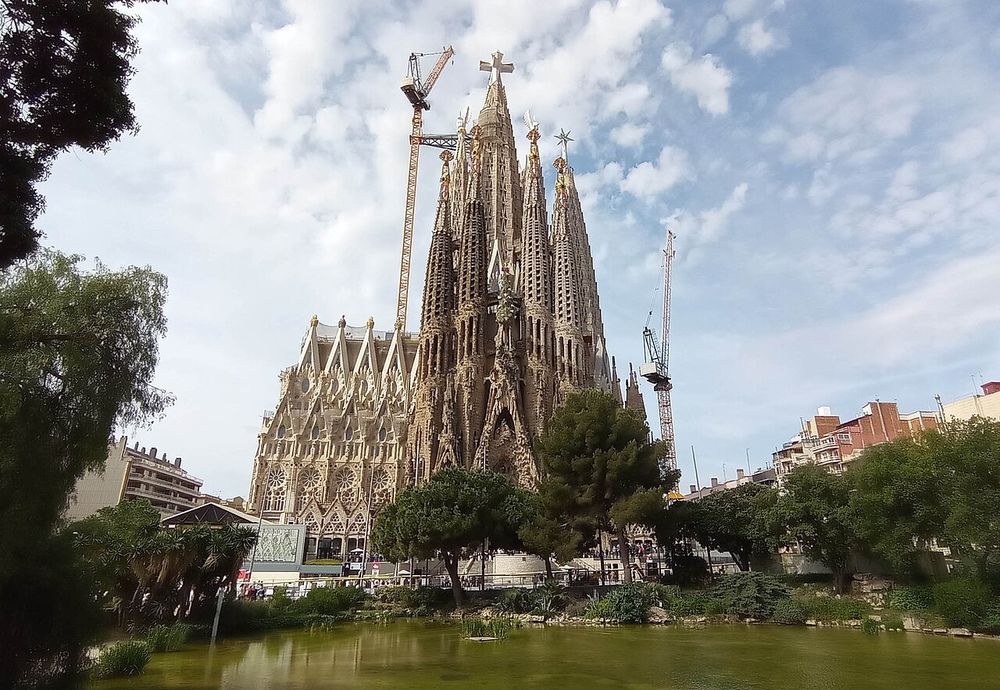 Templo Expiatorio de la Sagrada Familia, Antoni Gaudí (proyecto inicial de Francisco de Paula del Villar)