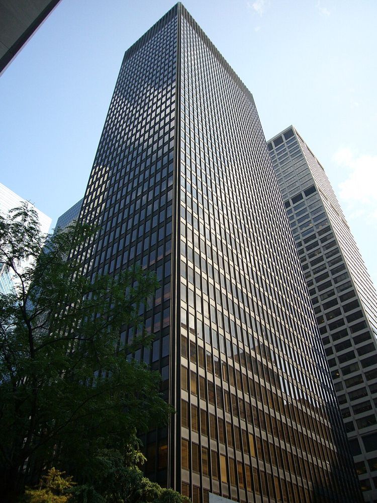 Edificio Seagram, Ludwig Mies van der Rohe (con Philip Johnson)