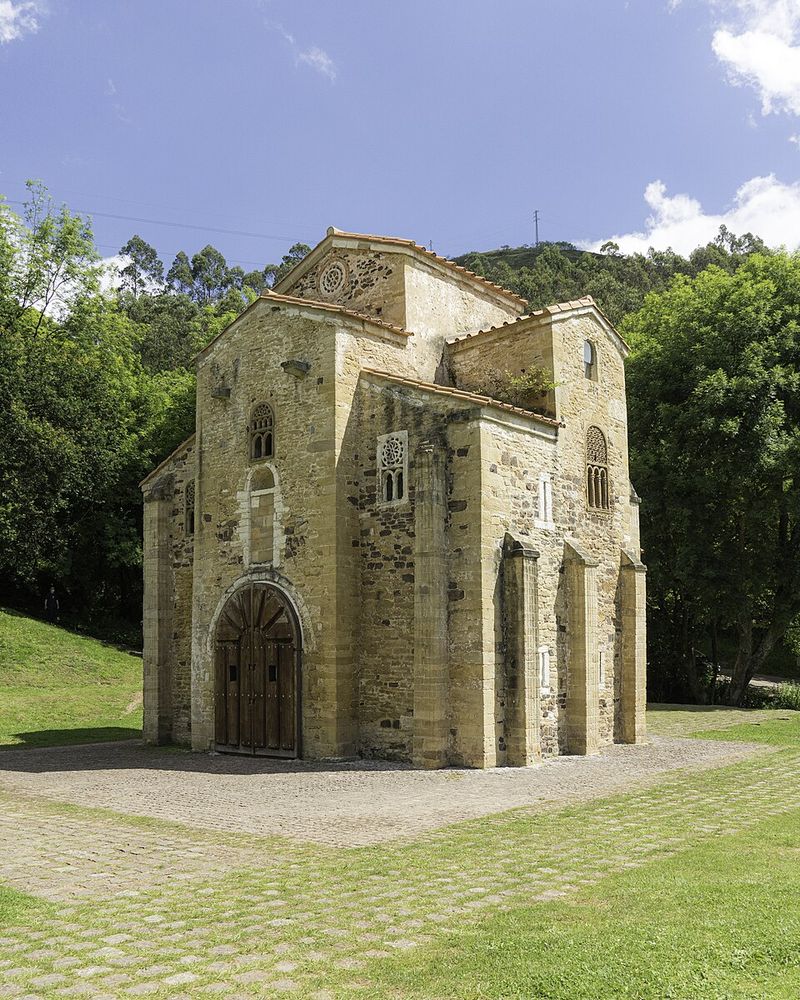 San Miguel de Lillo, Anónimo (encargo de Ramiro I)