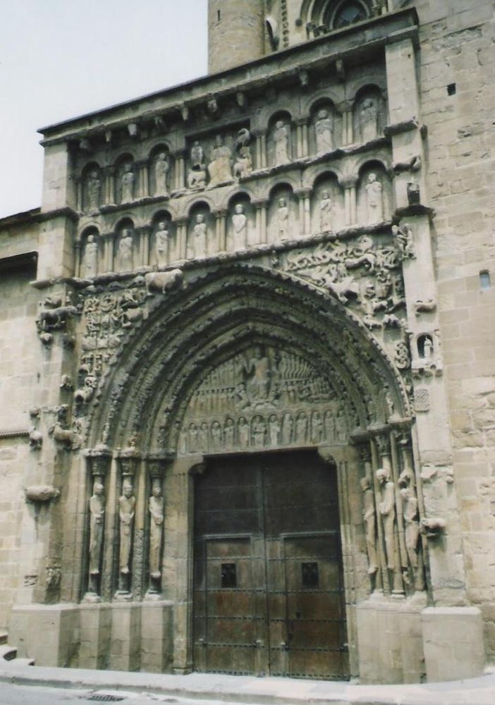 Portada de Santa María la Real de Sangüesa, Leodegario y otros talleres (entre ellos, el del Maestro de San Juan de la Peña)