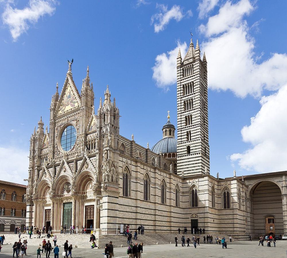 Catedral de Siena, Varios maestros (parte baja de la fachada, Giovanni Pisano)