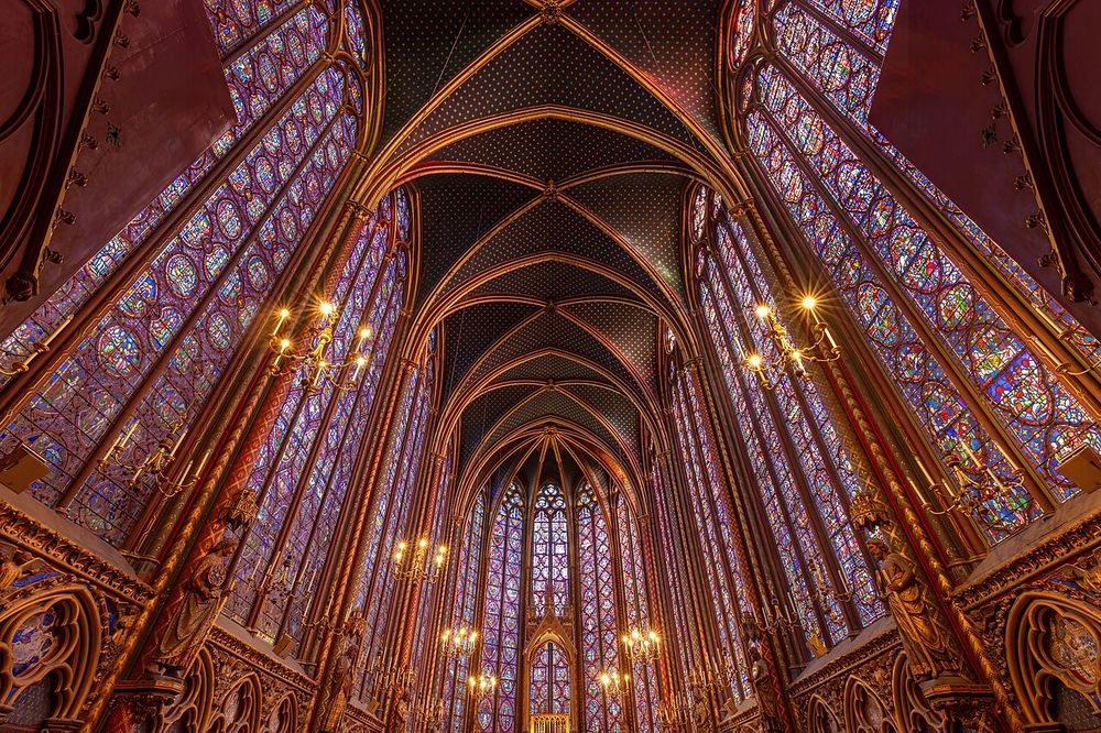 Sainte-Chapelle de París, Maestro desconocido (se ha atribuido a Pierre de Montreuil); promotor, Luis IX